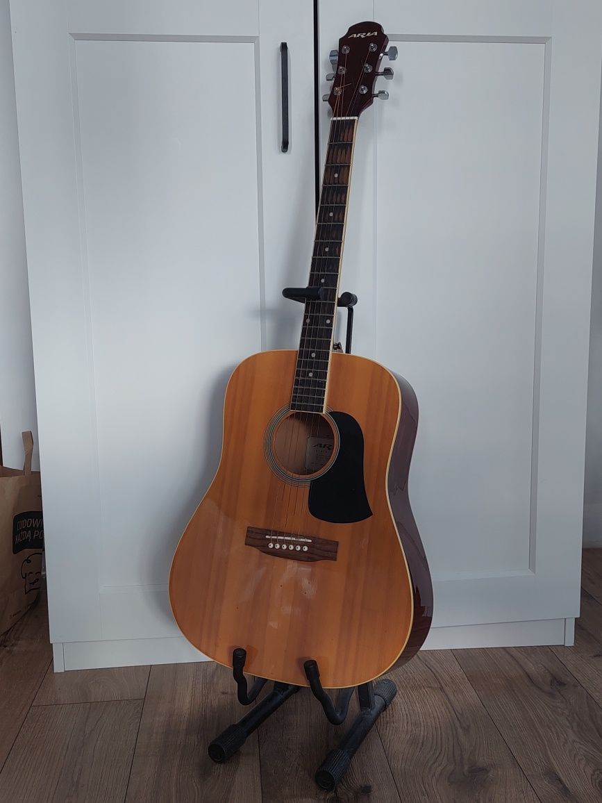 Gitara Model ARIA