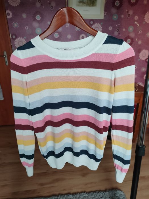 Sweterek w kolorowe paski, marki Orsay w rozmiarze S