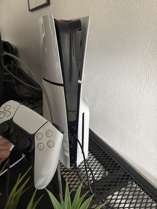 Ps5 slim 1tb disco 3 Jogos