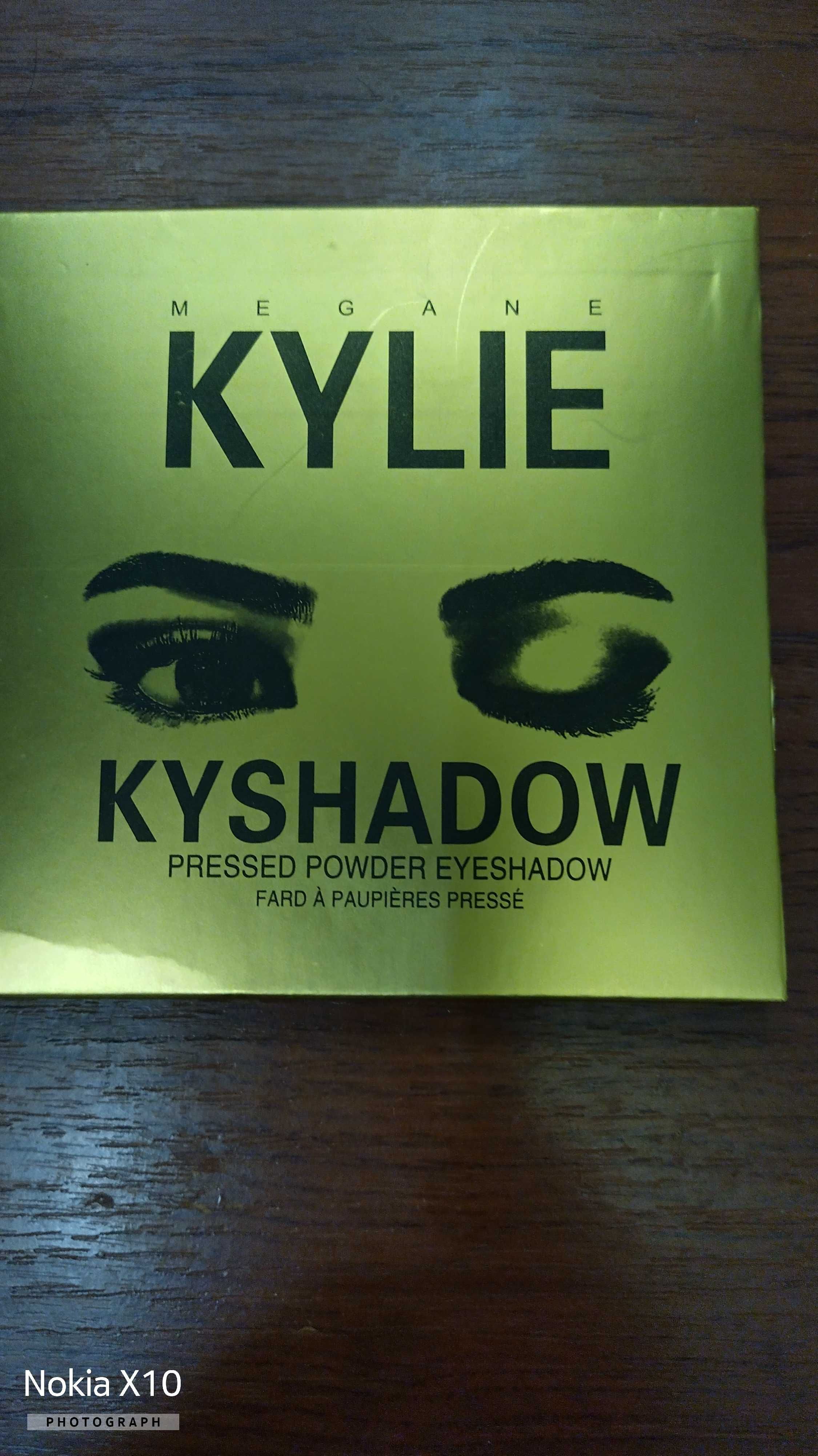 Тіні для повік Kylie Kyshadow The Bronze Palette