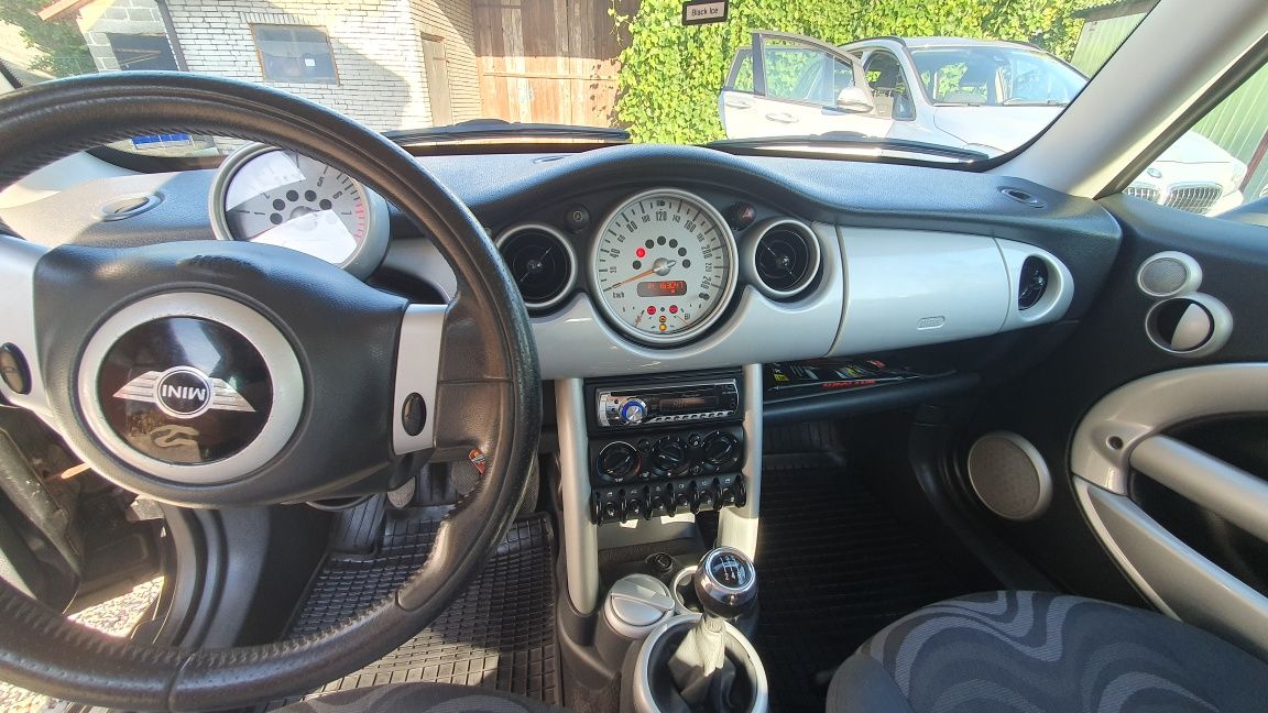 Mini  Cooper 1.6