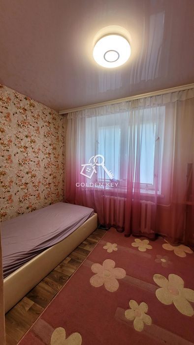 Продаж 4-кімнатної квартири на пл.Артема