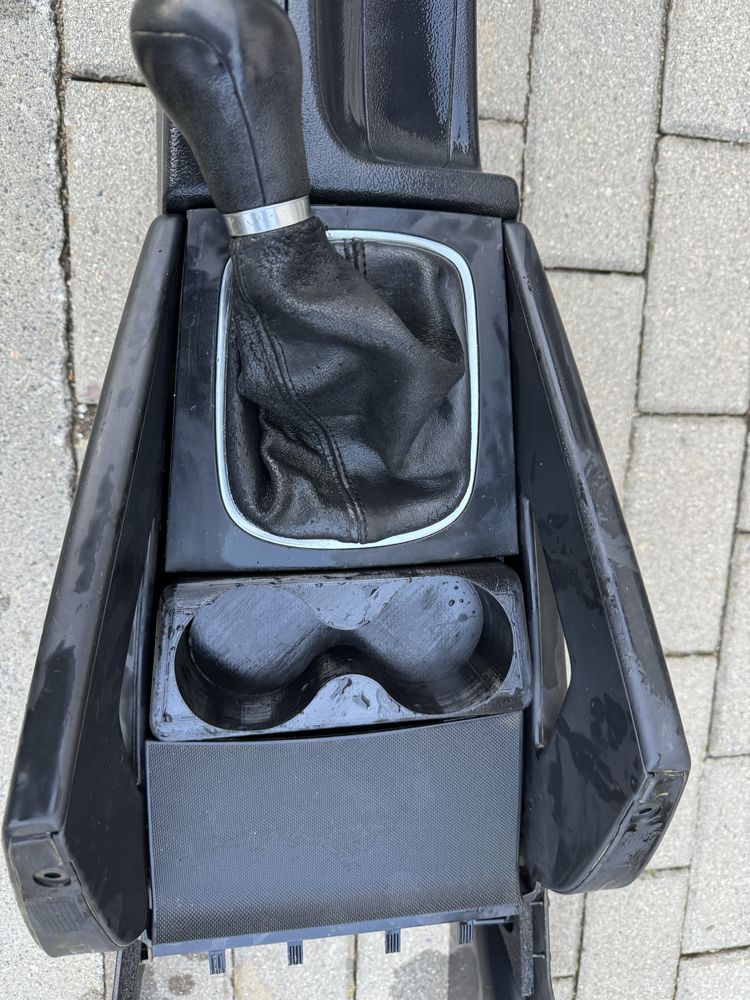 Cup holder A3 8P audi uchwyt na puszke