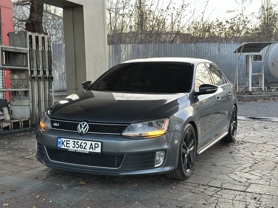 Продам Volkswagen Jetta Gli