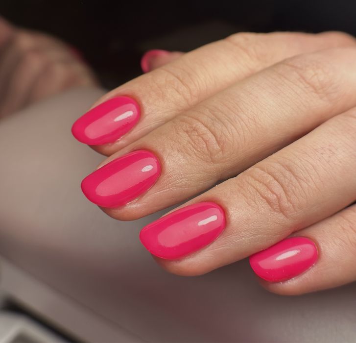 Paznokcie/Pedicure/Brwi REDA