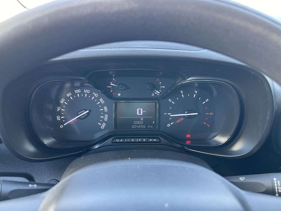 Citroen Berlingo 1.5 Bluehdi XL 3 lugares