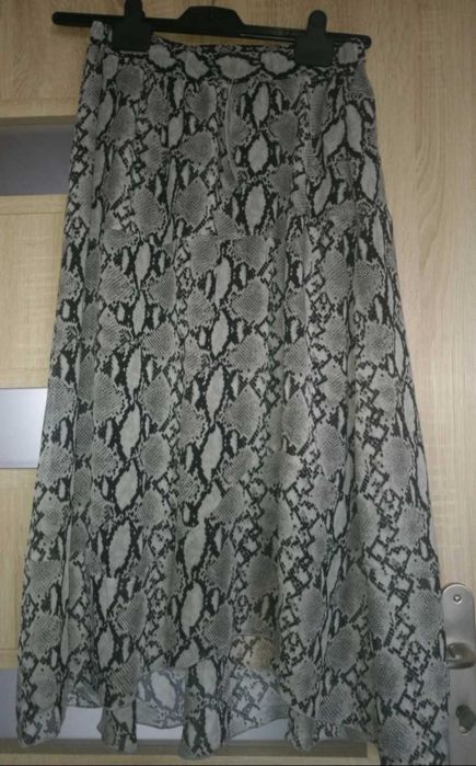 Spódnica szara skóra węża