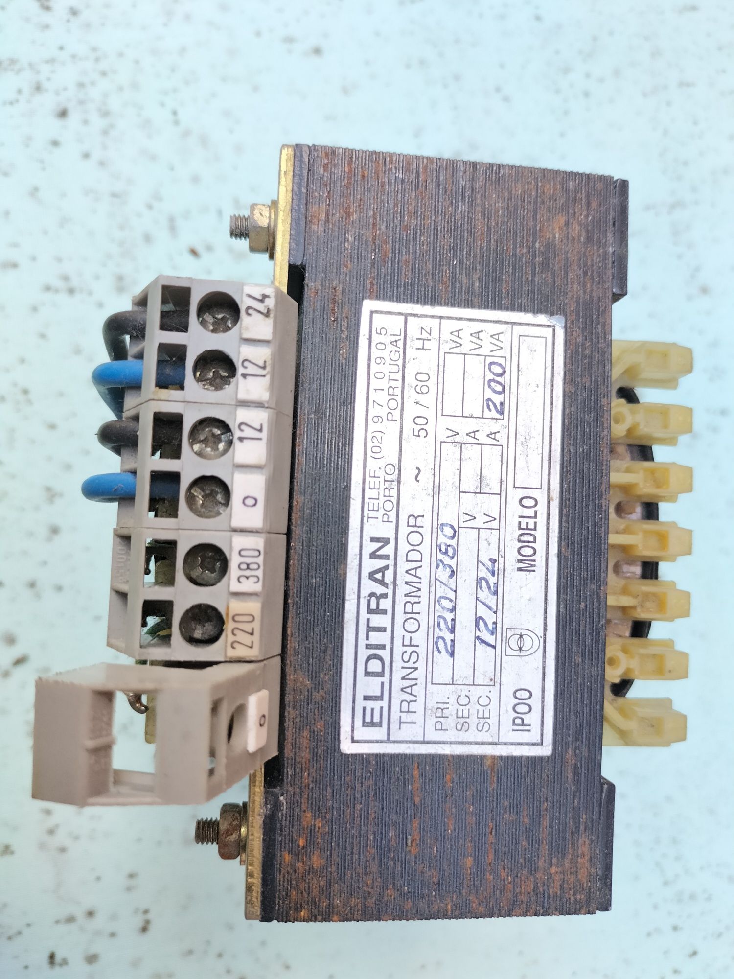 Transformador 200 W