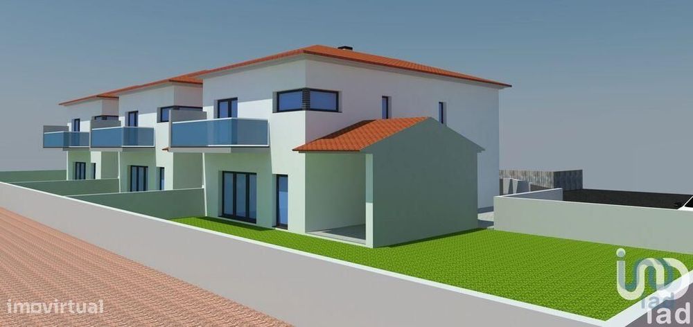 Moradia geminada T3 em Amor de 168,25 m2