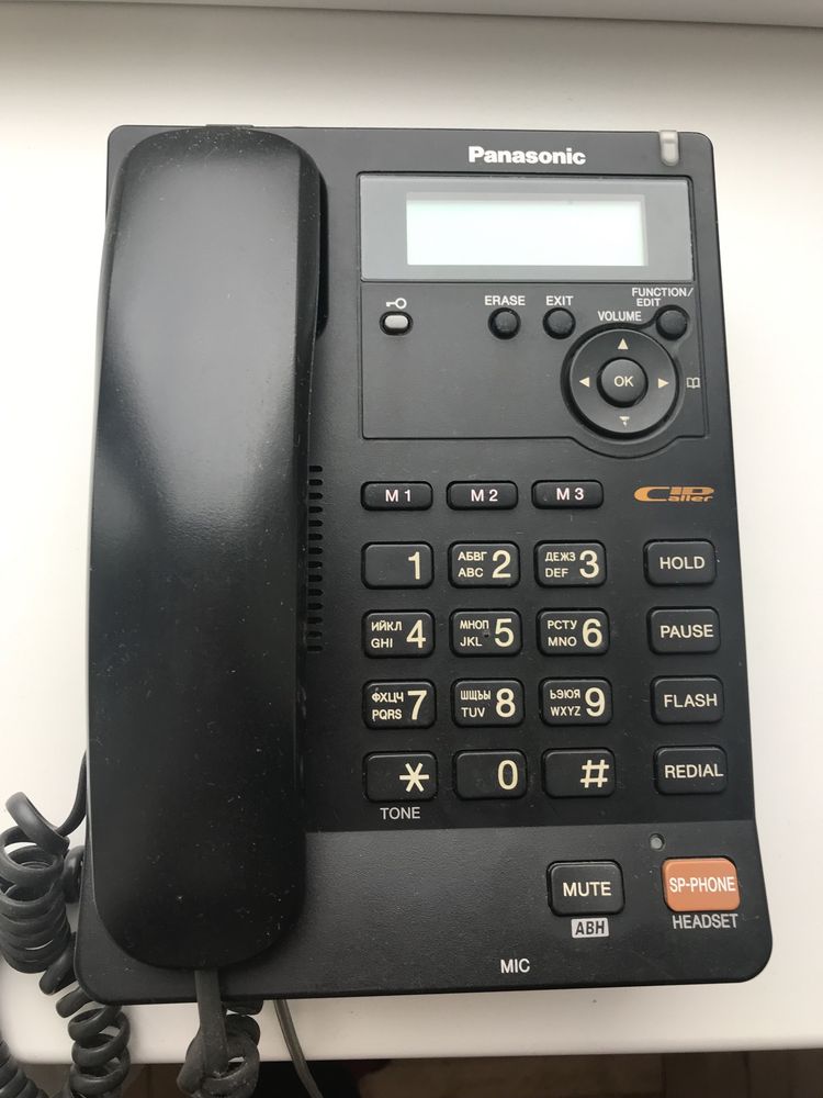 Стаціонарний телефон -Panasonik КX TS 2565UA.