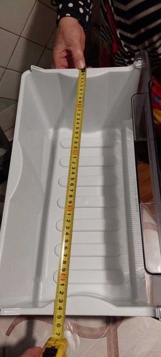 Ящички від холодильника Ariston