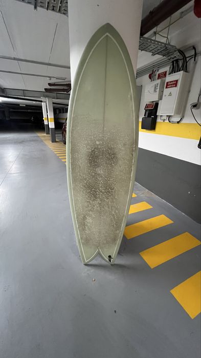 Prancha Surf Twin Fin Fish classic