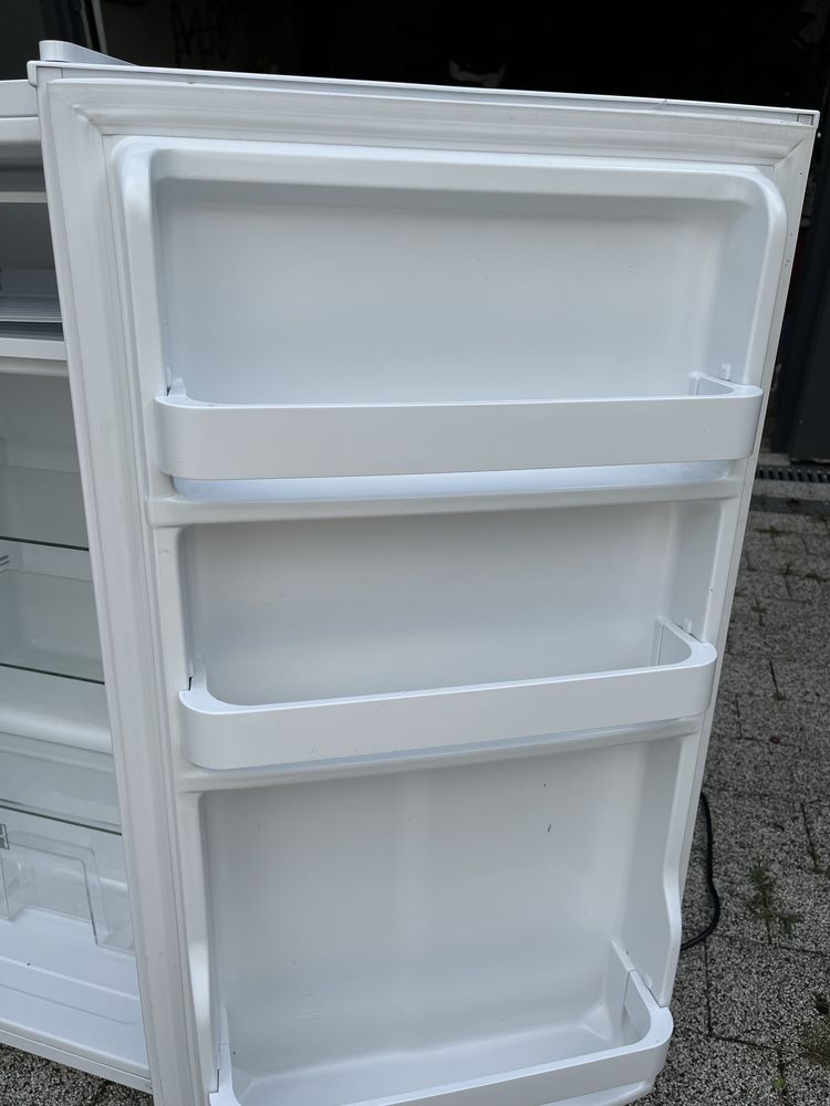 Lodowka midea wysokość 85 cm