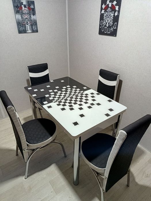 Стол обеденный кухонный раскладной со стульями. Стекло