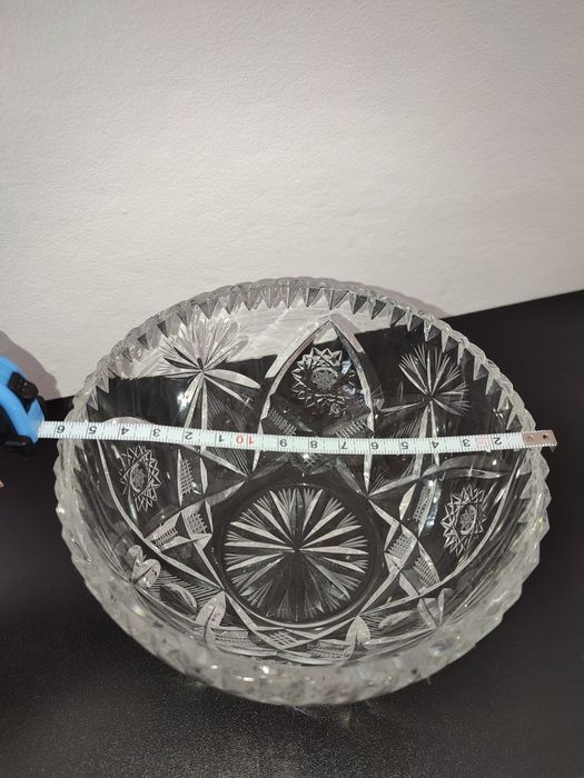 Kryształowa misa z okresu prl