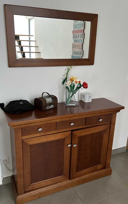 Aparador sapateira e espelho, madeira, 2 portas, 3 gavetas, bom estado