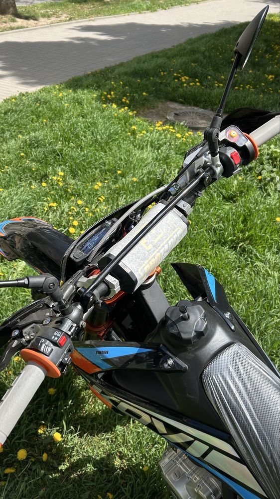 Мотоцикл Kovi Advance 250, є весь модельний ряд Kovi, Безкштовна доста