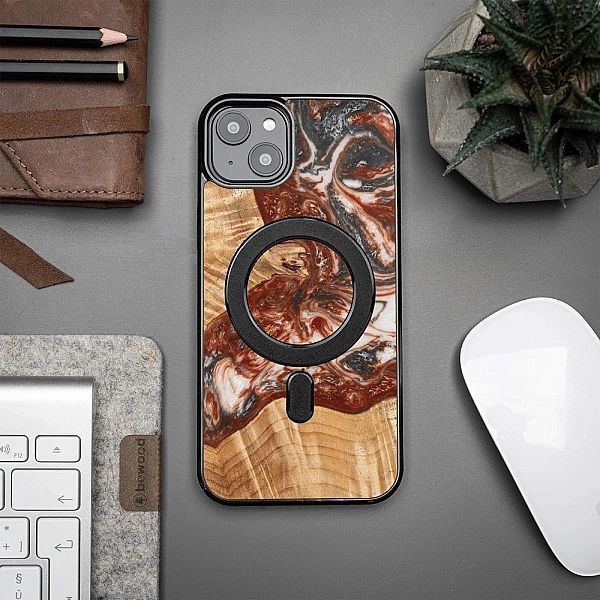 Etui Bewood Unique MagSafe Wenus z drewna i żywicy na iPhone 15 Plus -