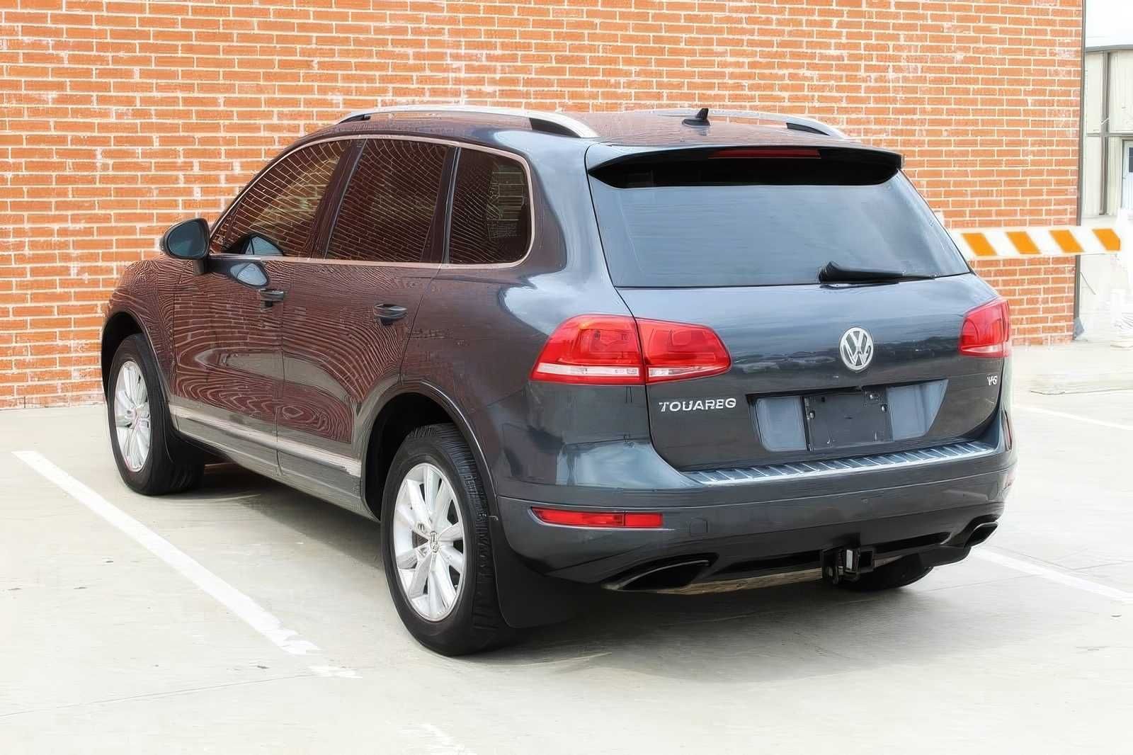 2014 Volkswagen Touareg V6 Sport