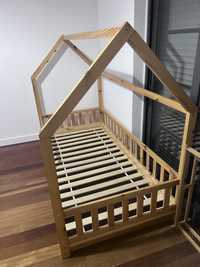 Cama montessori casinha