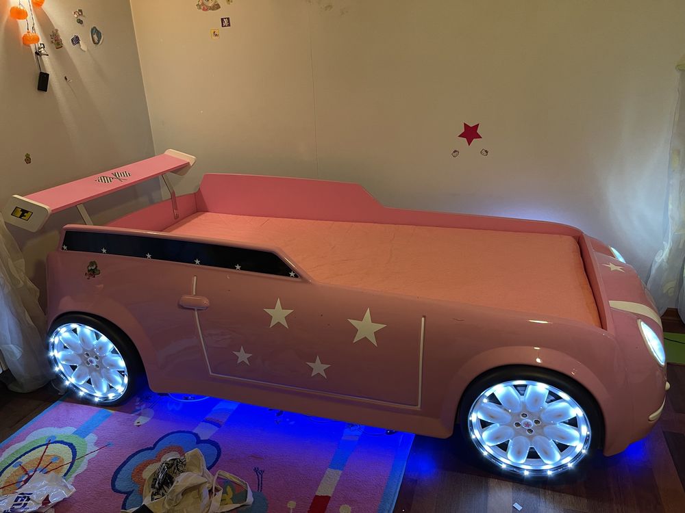 Lóżko samochód różowy prezent dla dziewczynki
