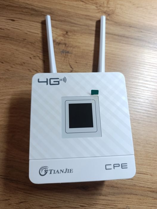Роутер 4G, Model CRE903-2