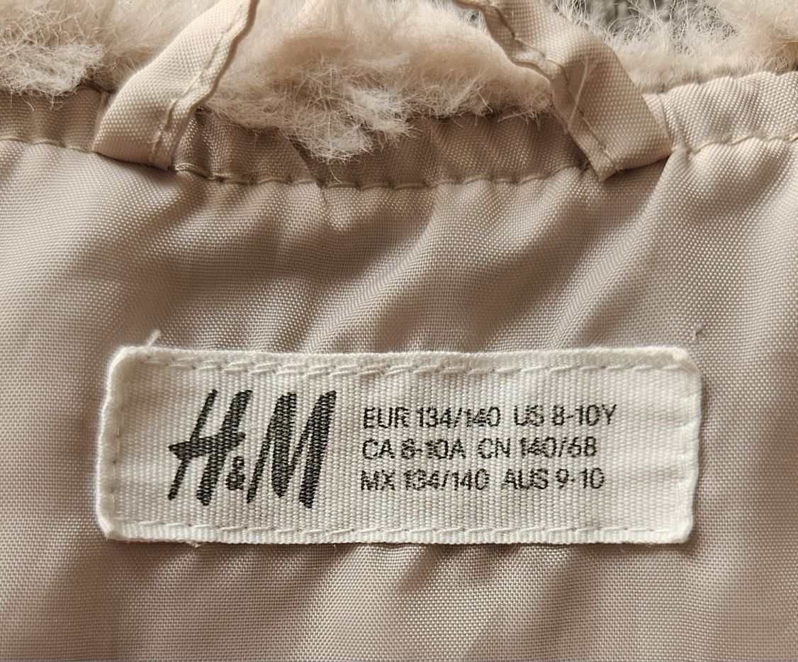 Kamizelka H&M rozmiar 134.
Stan bardzo dobry.