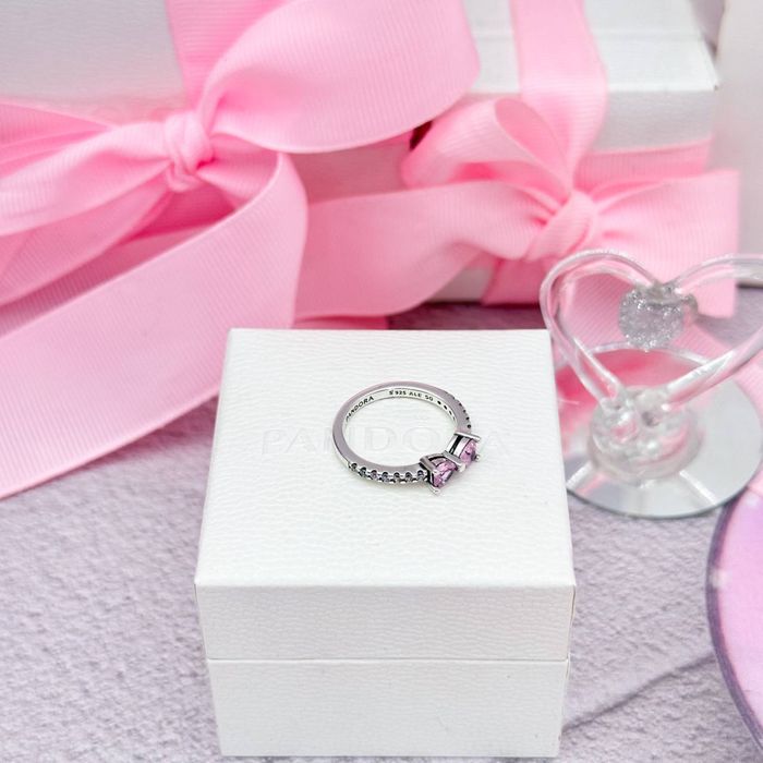 Срібна каблучка "Рожевий бант" Pandora (Пандора) 193510C01