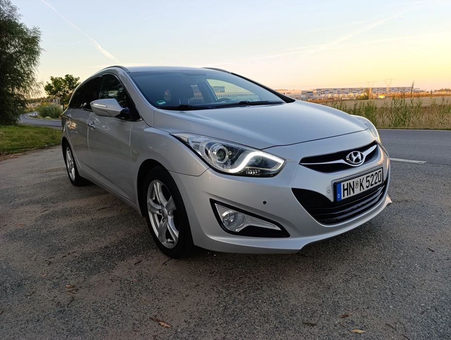 Hyundai i40 Hyundai i40, 173 tyś km, SUPER AUTO