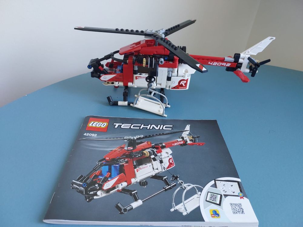 Lego technic 42092 спасательный вертолёт