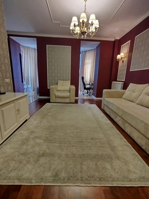 Продаж 2 кім.квартири в Центрі міста.