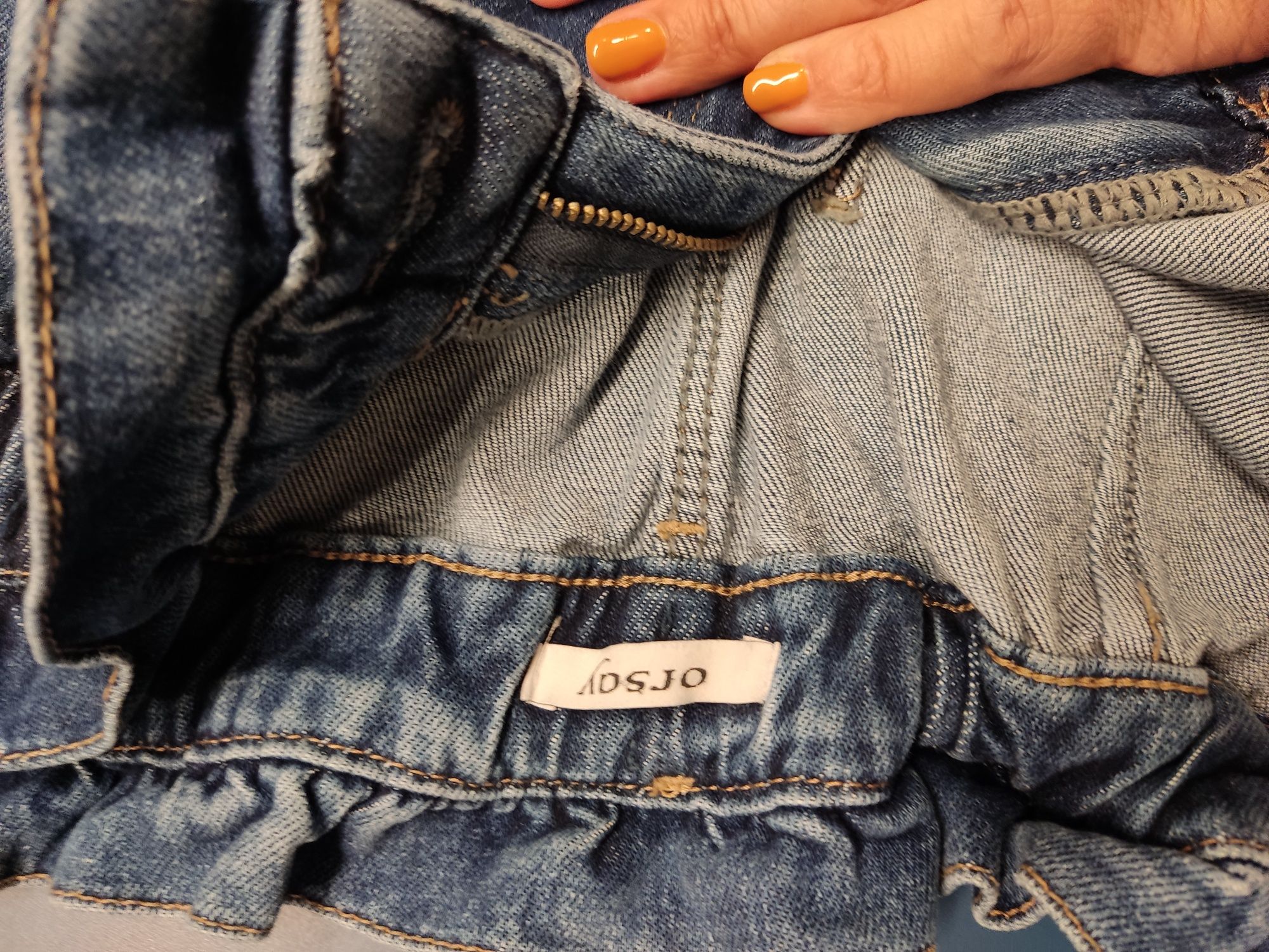 Spodnie jeans firma Orsay rozmiar 44 jak nowe