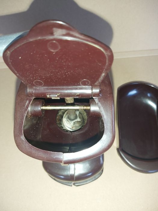 Stary młynek do kawy sprawny