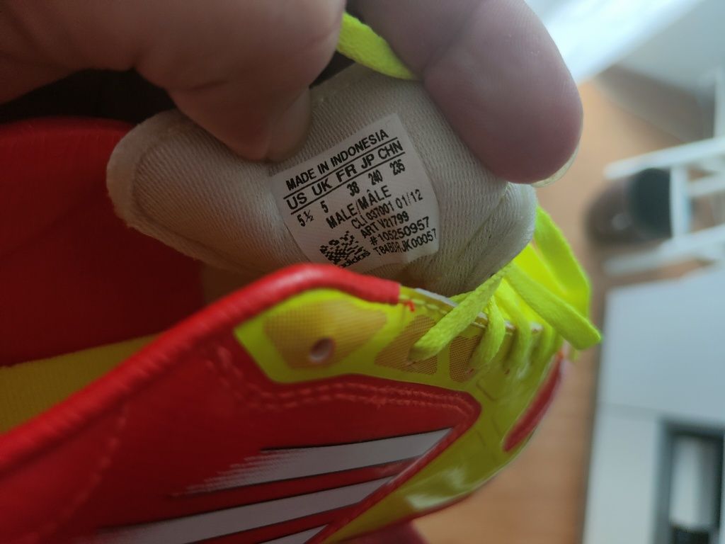 Korki buty piłkarskie adidas 38 nowe