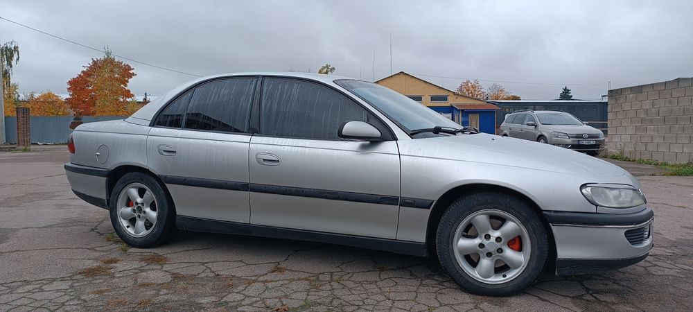 Opel Omega B 2.0
