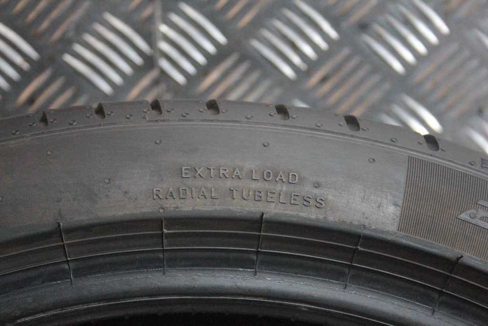235/40/19 Pirelli P Zero elect 235/40 R19 96W XL 2022r