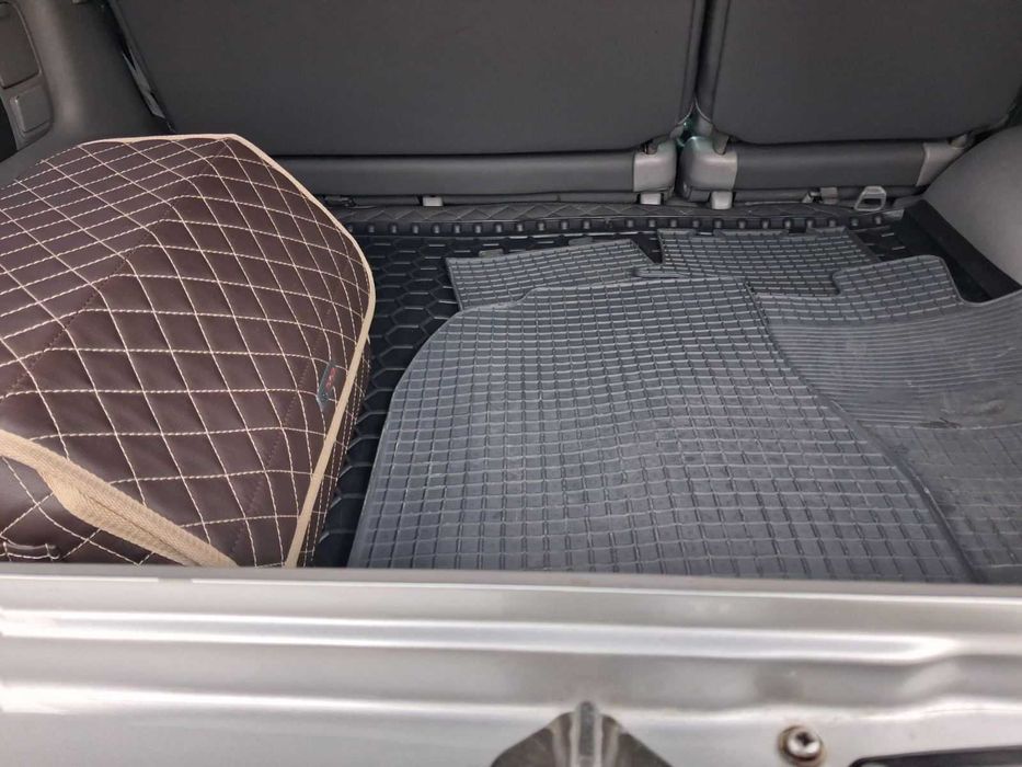 Toyota Land Cruiser MAXIMAL (7 мест, 4.2 дизель, 2006 год)