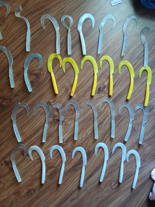 31 dużych gum wędkarskich 17 cm