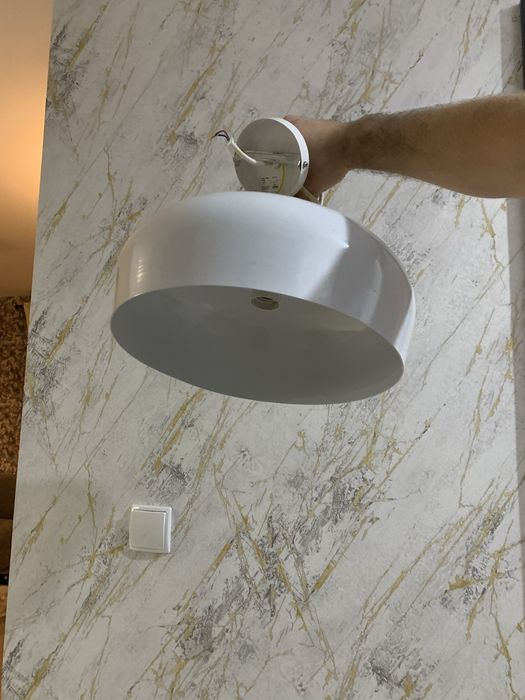 Lampa punktowa z regulacją długości