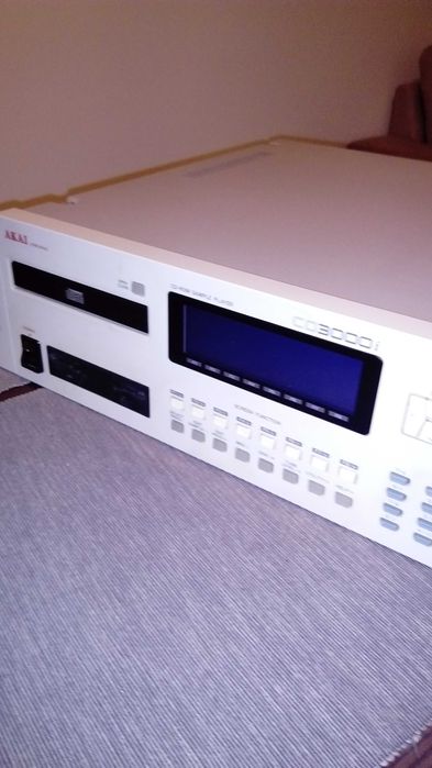 AKAI CD3000i - Sampler clássico analógico