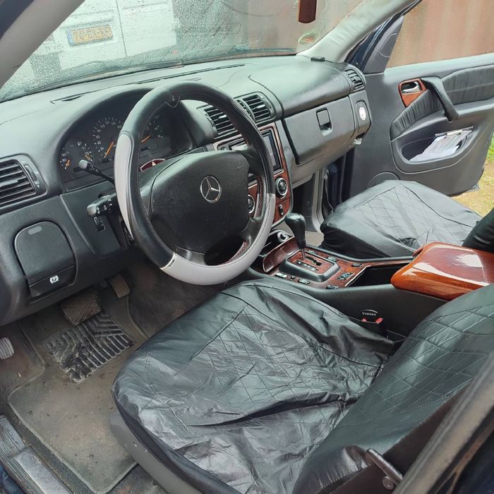 Mercedes-Benz M-Class ML350