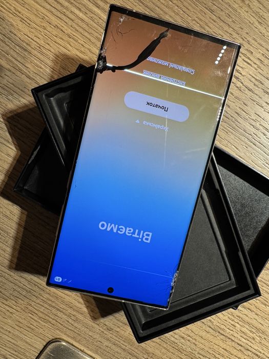 Мобільний телефон Samsung s23 Ultra