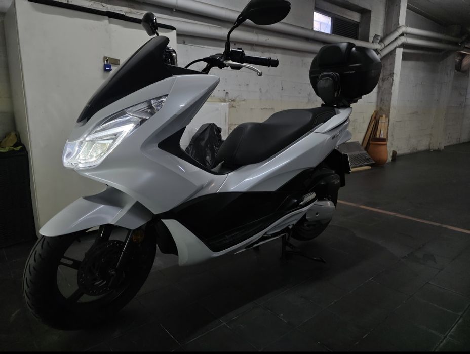 Honda pcx impecável 2016
