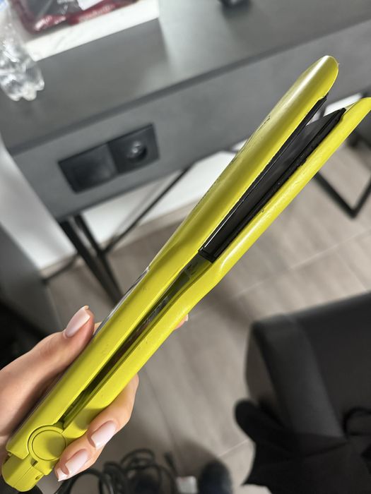 Професійний титановий утюжок/праска для волосся