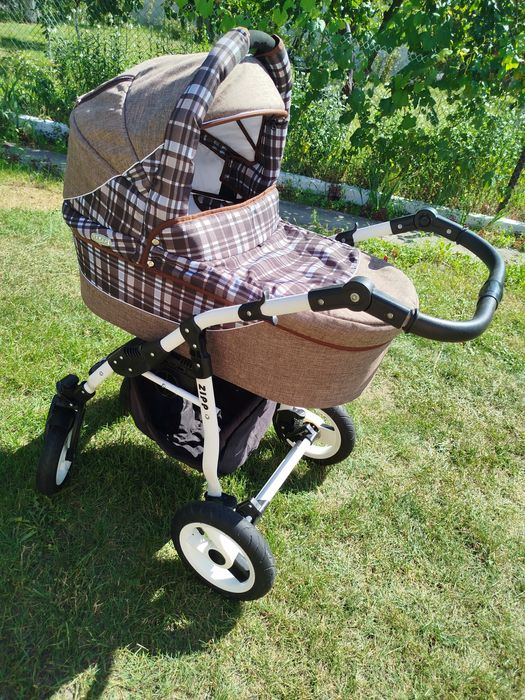 Продам коляску 2 в 1