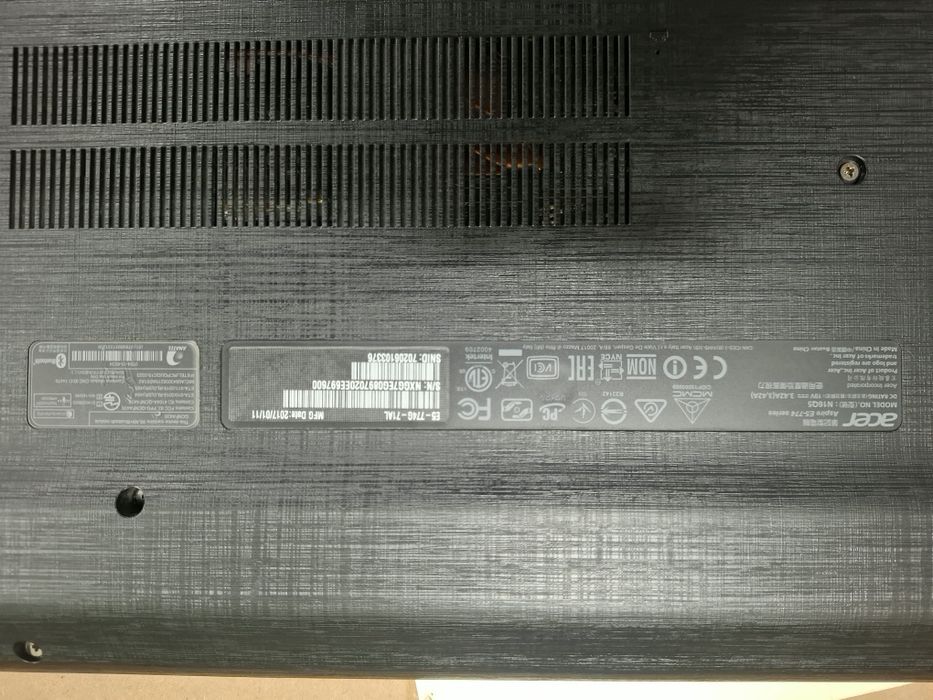 Acer Aspire E5-774G - Потужний ноутбук (i7-7500U / 20GB RAM)