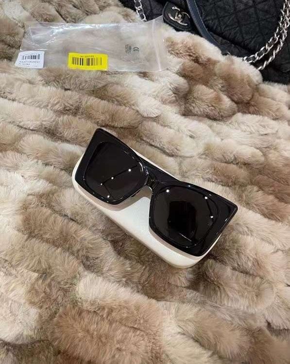 Oculos de sol YSL