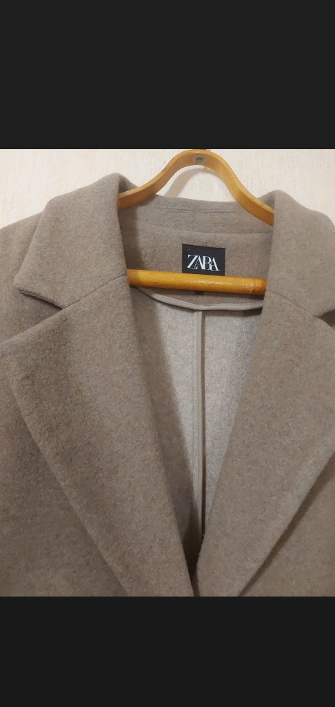 Пальто ZARA фасон оверсайз подойдет на,XL,54разм.