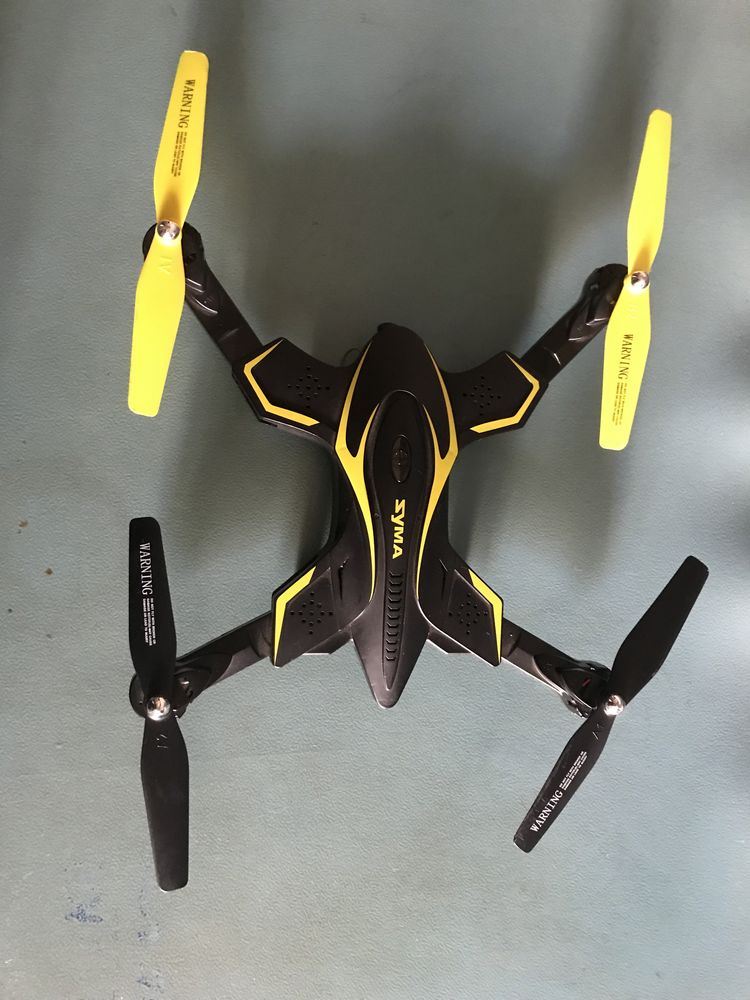 Квадрокоптер Syma X56W