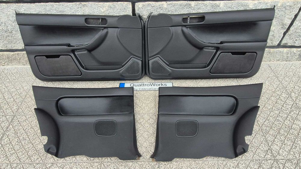 AUDI S3 A3 8L -Quartelas Das Portas ORIGINAIS S3 ESTOFADAS NOVAS PELE